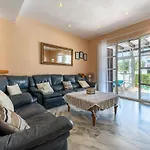 Beachside House * פואנגירולה
