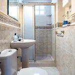 בקתה Beachside House *