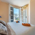 Beachside House בקתה