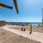 Beachside House * פואנגירולה