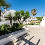 Beachside House *