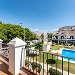 בקתה Beachside House פואנגירולה